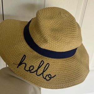 Baby sun hat (0-9 M Carters)